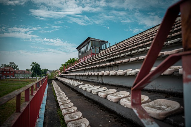 细节决定成 细节决定成